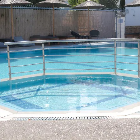 Jp Pool & Apartmanhotel