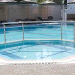 Jp Pool & Aparthotel