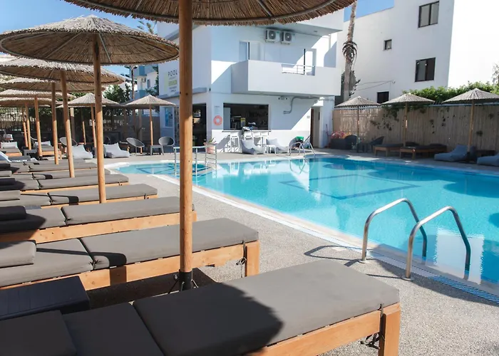 Jp Pool & Aparthotel 3*